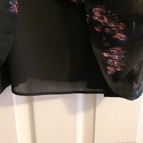 Rachel Roy Natalie Flutter Top 0X Sheer with Cami Black Blue Floral Relaxed Fit - Picture 4 of 13